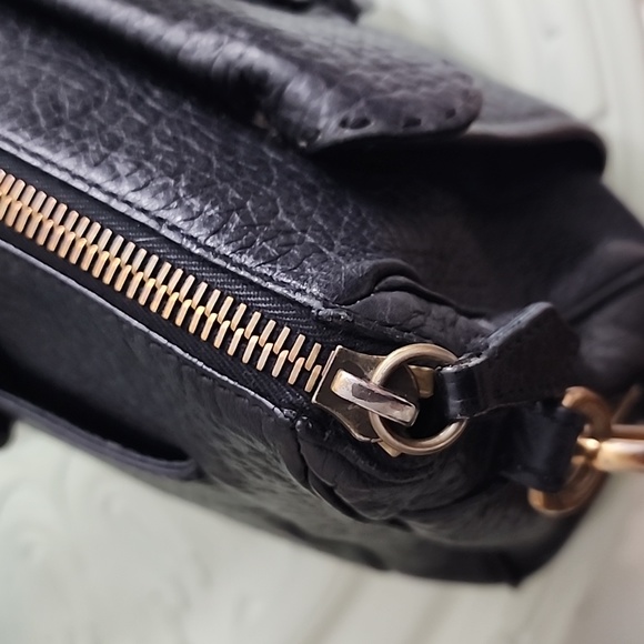 Prada shoulder bag and dust bag - Picture 15 of 16